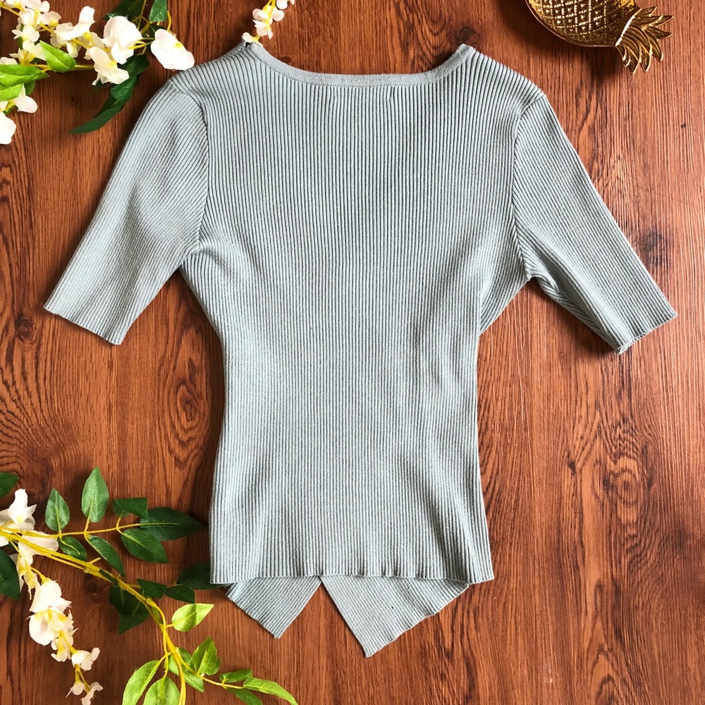 Blue  blouse - Picture 2 of 2